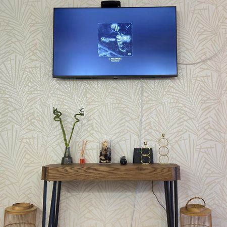 אלבופיירה Cozy And Stylish Studio Apt Just 800M From The Beach - New On Booking! מראה חיצוני תמונה