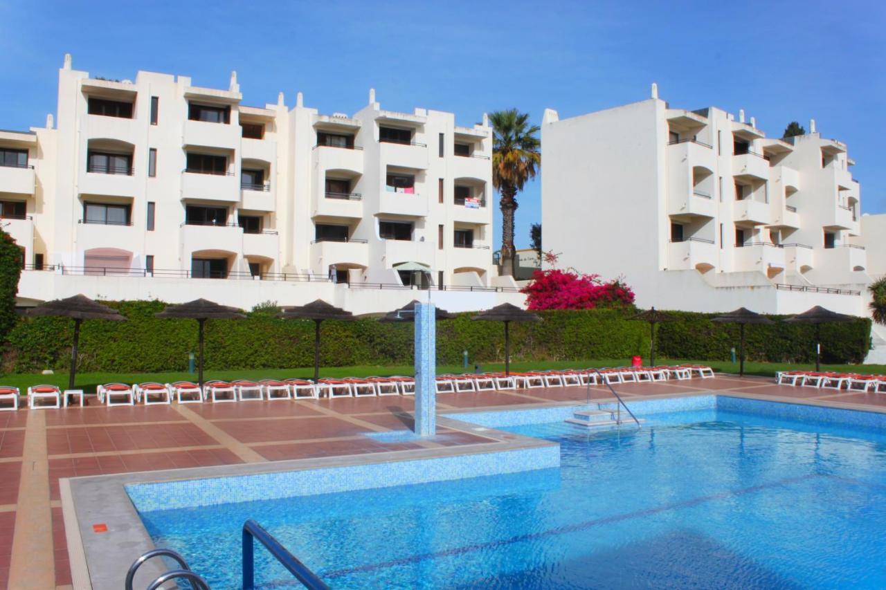 אלבופיירה Cozy And Stylish Studio Apt Just 800M From The Beach - New On Booking! מראה חיצוני תמונה