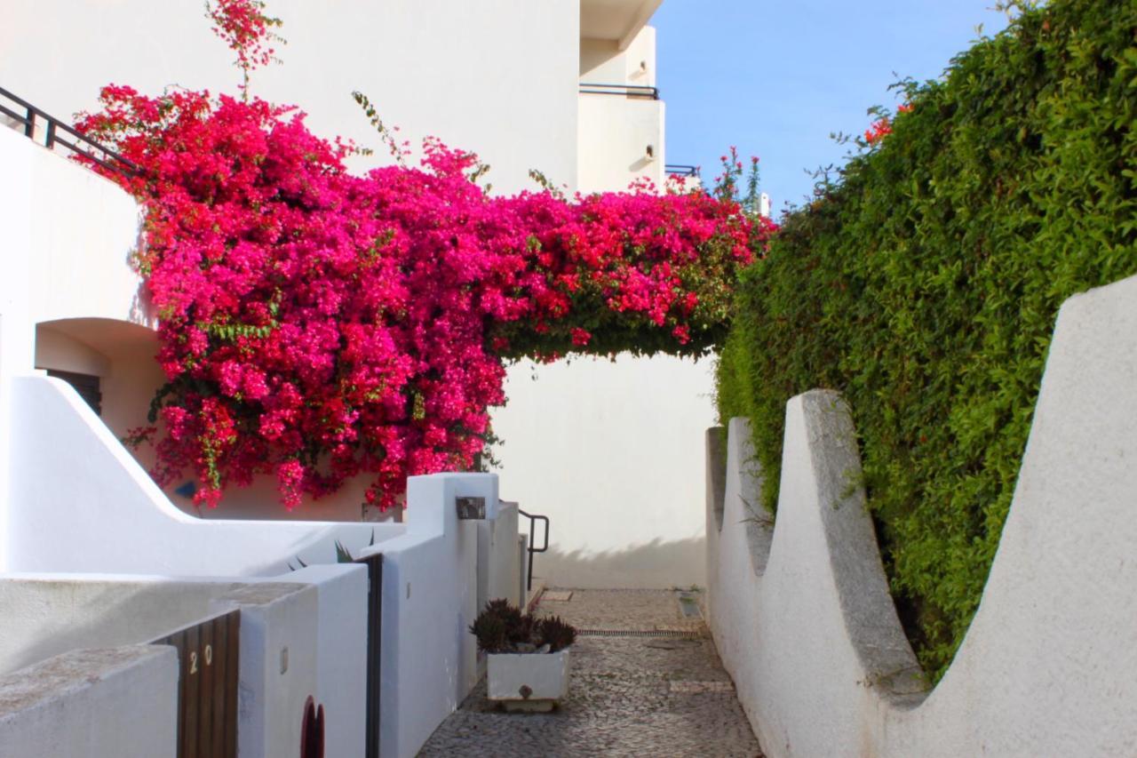 אלבופיירה Cozy And Stylish Studio Apt Just 800M From The Beach - New On Booking! מראה חיצוני תמונה