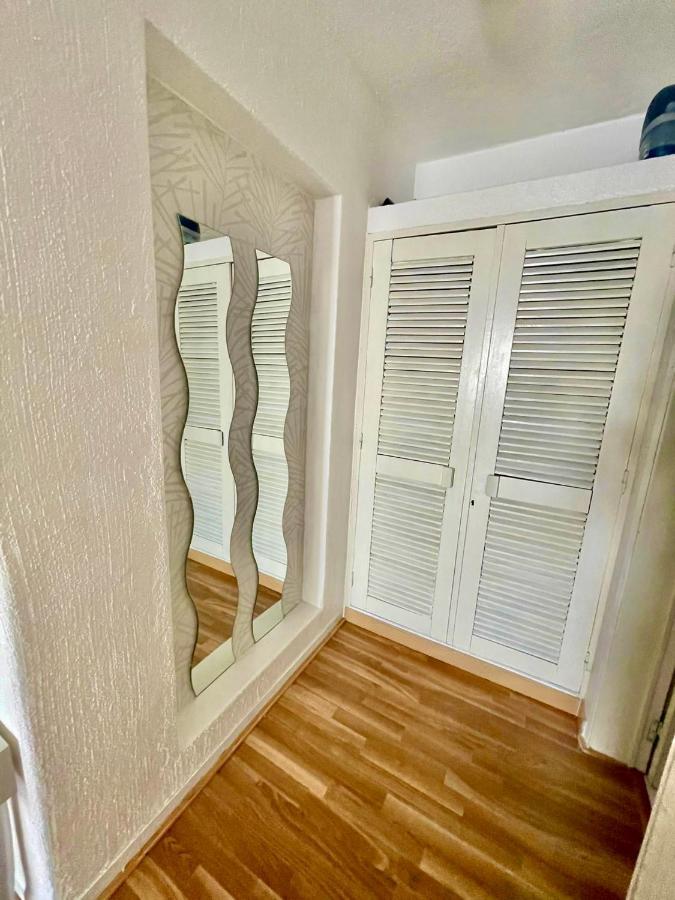 אלבופיירה Cozy And Stylish Studio Apt Just 800M From The Beach - New On Booking! מראה חיצוני תמונה